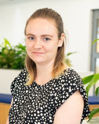 Caitlin bradbury Headshot