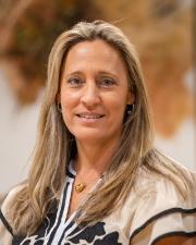 Jennifer Helms Headshot