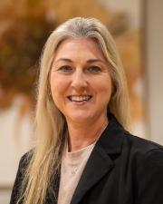 Lorinda Simon Headshot